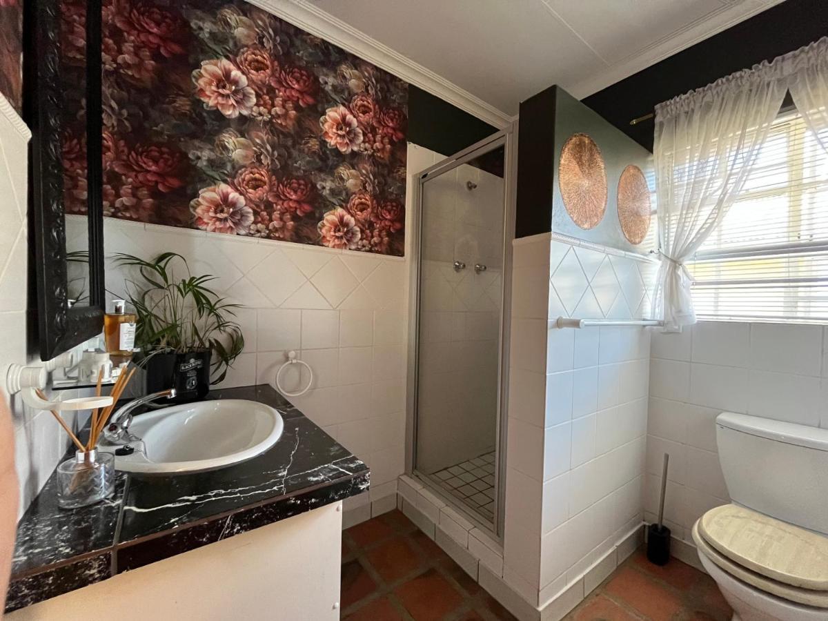 The Gallery Lounge Potchefstroom Eksteriør bilde