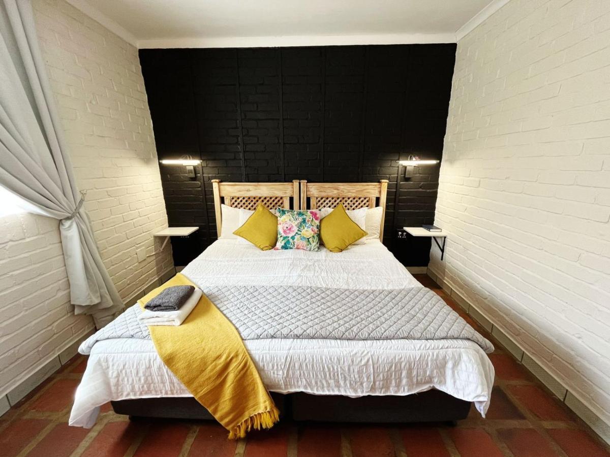The Gallery Lounge Potchefstroom Eksteriør bilde